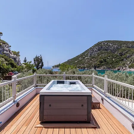 Limnonari Veranda Skopelos Town