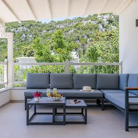 Affittacamere Limnonari Veranda 3*